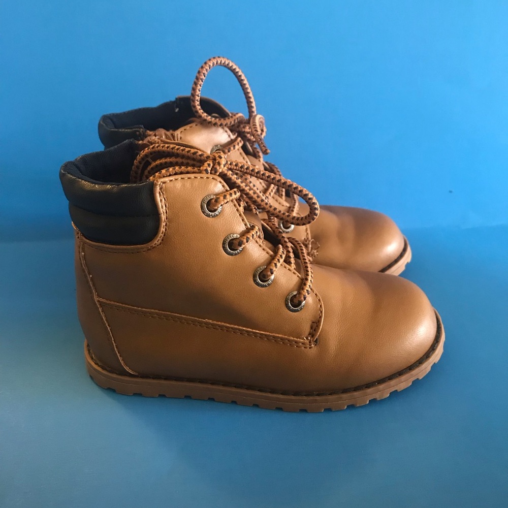 Nautica boots